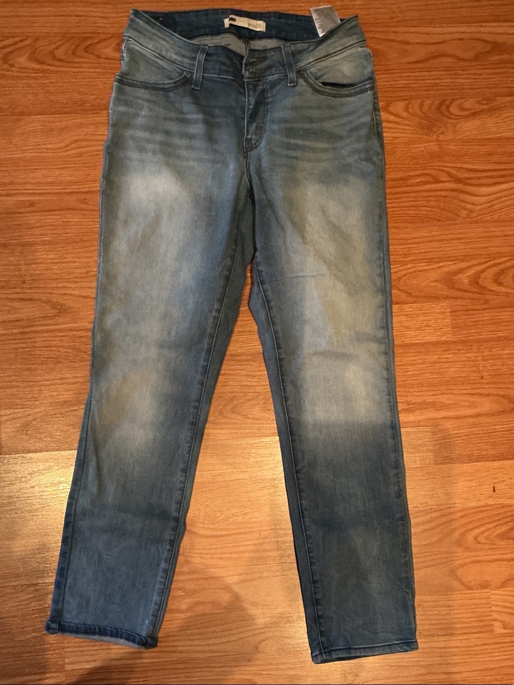 Levi's Women's Faded Blue Skinny Jeans size 10